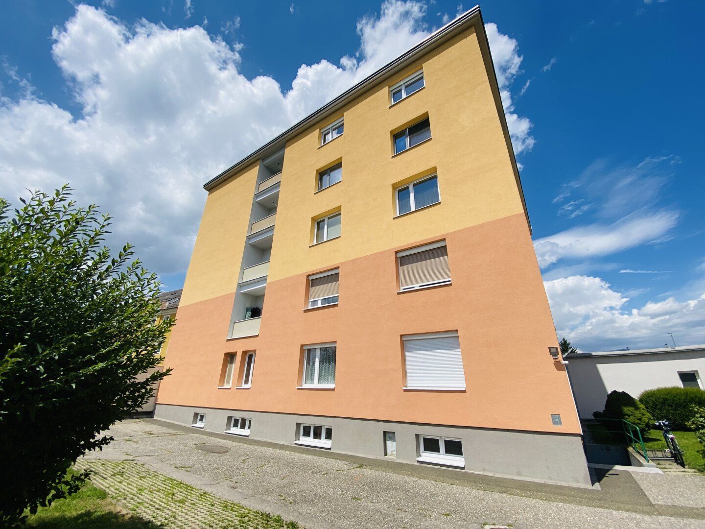 Gemütliche 2-Zimmer-Wohnung ca 58 m2 mit Loggia im Herzen von Zeltweg