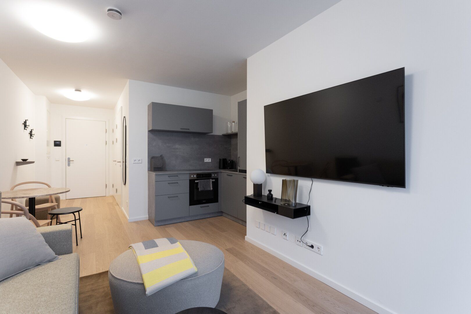 Ideal für Anleger! Exklusiver, voll möblierter Neubau mit Loggia am Donaukanal! - Ansicht 5