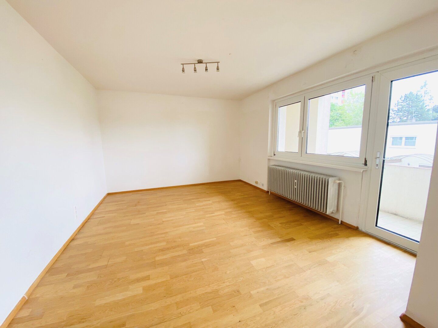 PROVISIONSFREI! FAMILIENHIT - 3-ZIMMER-WOHNUNG IN SEHR GUTER WOHNLAGE!