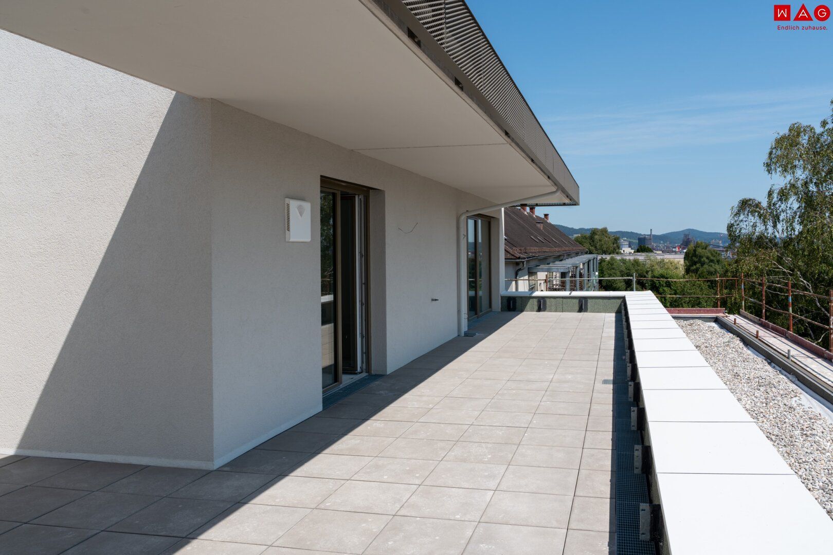 105 m² Dachterrasse für Ihr Leben im Freien - barrierefreie Komfortwohnung mit grünem Energiekonzept