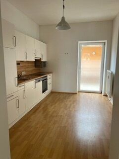 Modernes Wohnen: 2 Zimmer-Wohnung in 8042 Graz St. Peter, Balkon & Einbauküche.