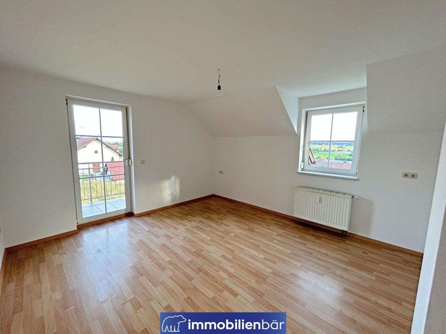 Charmante Wohnung mit durchdachter Aufteilung - Ideal für WGs -  Geschwister, Freunde, Kollegen