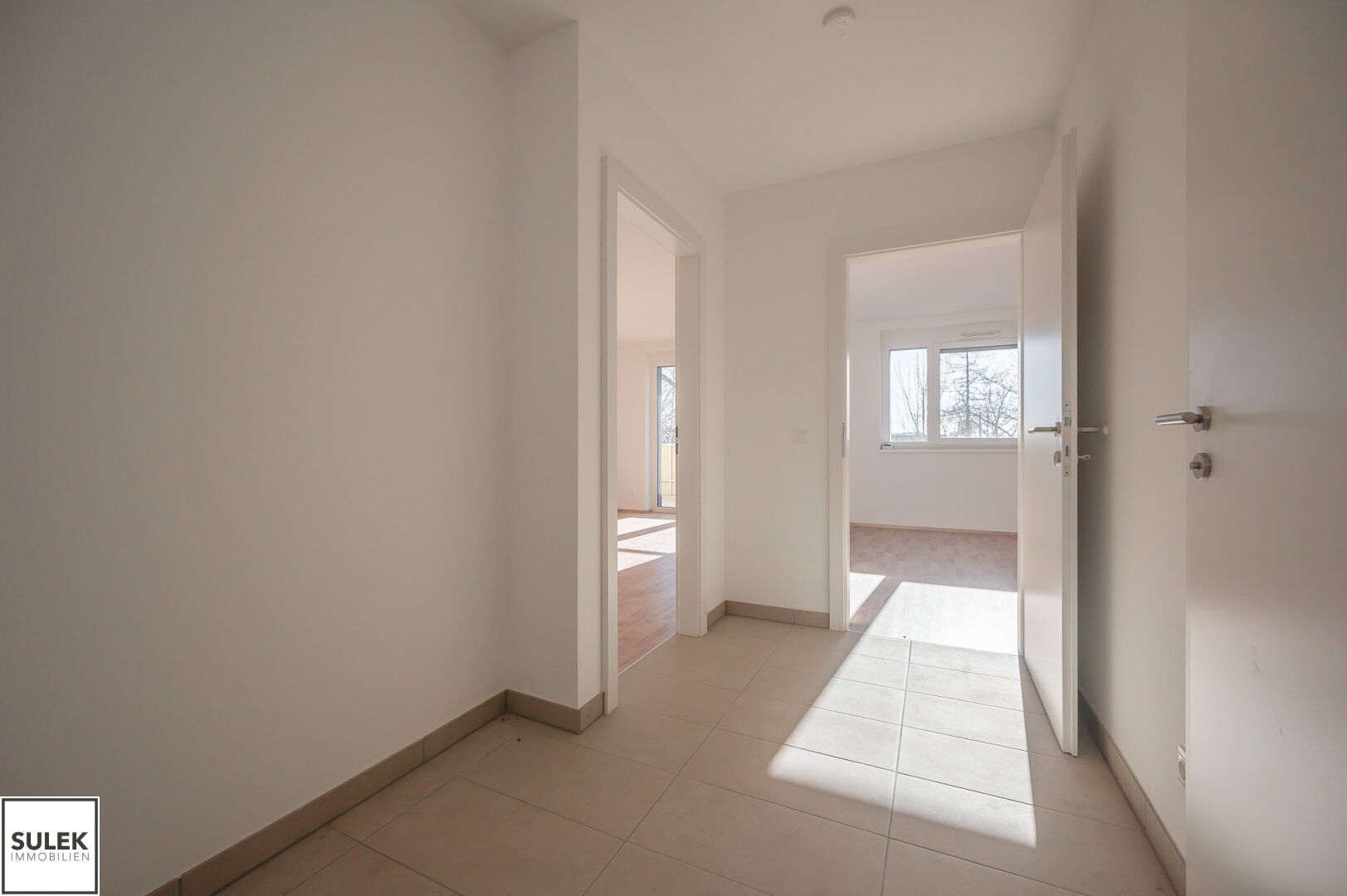 Wohnen in Bahnhofsnähe: 2 Zimmer Erstbezug mit Balkon - späterer Kauf möglich! Go2Eisenstadt!