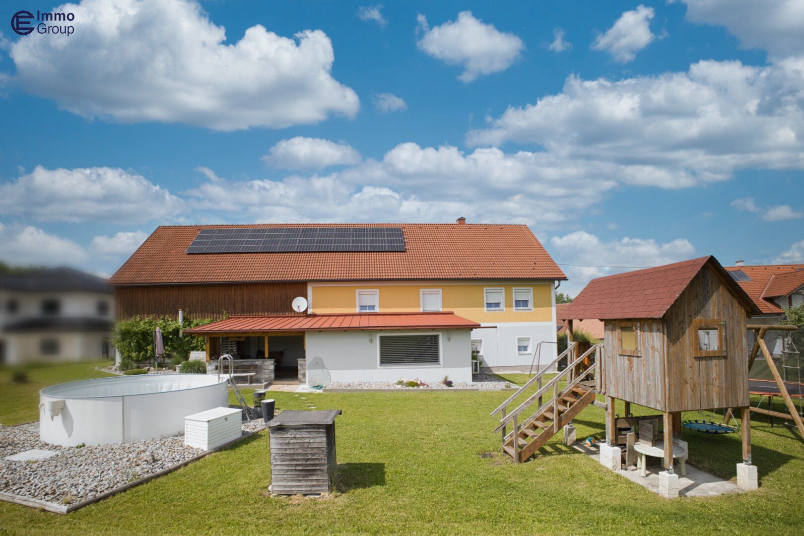 Viel Platz für Ihre Familie - großzügiges Haus mit 2 Wohneinheiten, moderner Ausstattung & Gartenidylle