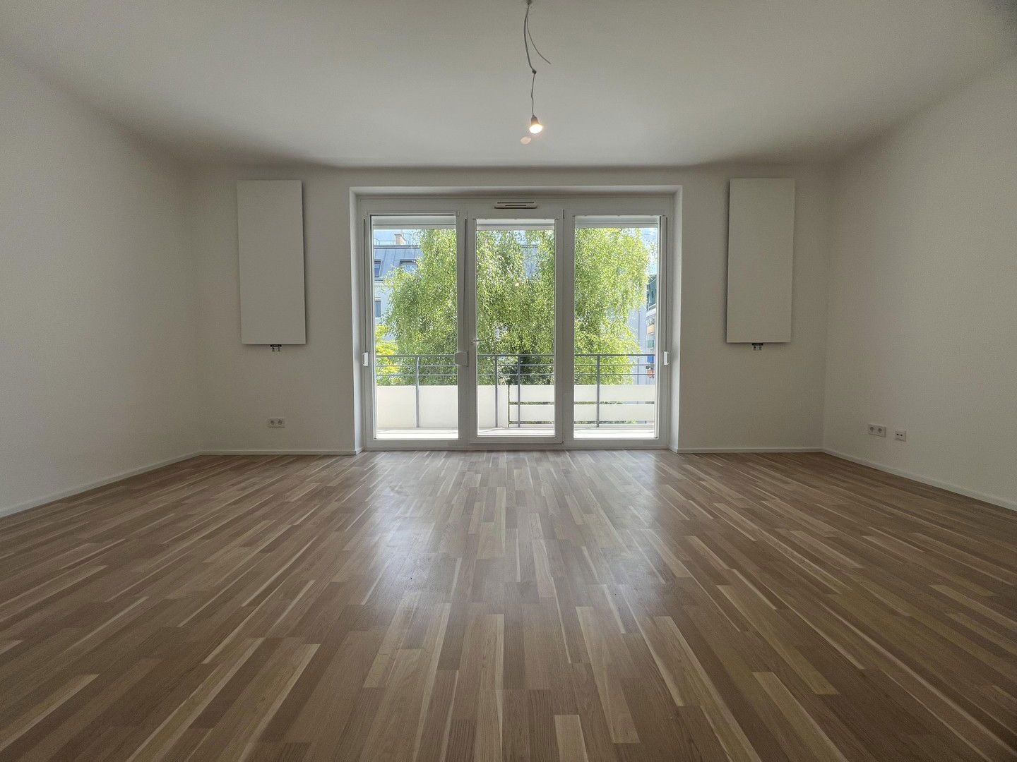 1-Zimmer-Wohnung, Loggia, Ruhelage, provisionsfrei, saniert, freier Mietzins