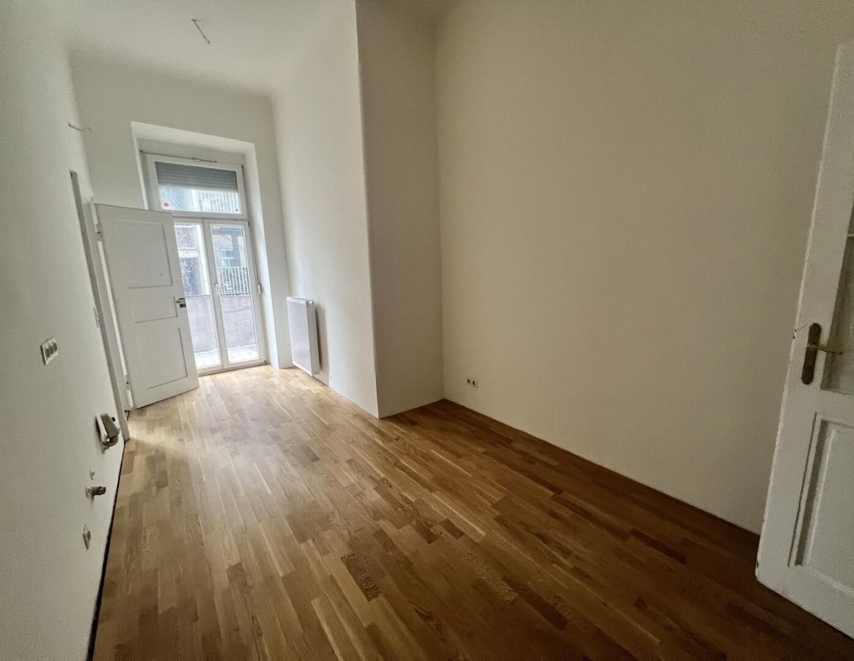 ​​​​​​​Gewerbe/Ordination möglich!!! Einzigartige Lage!!! Körösistraße, 3 Zimmer und Balkon, HPrechts2B