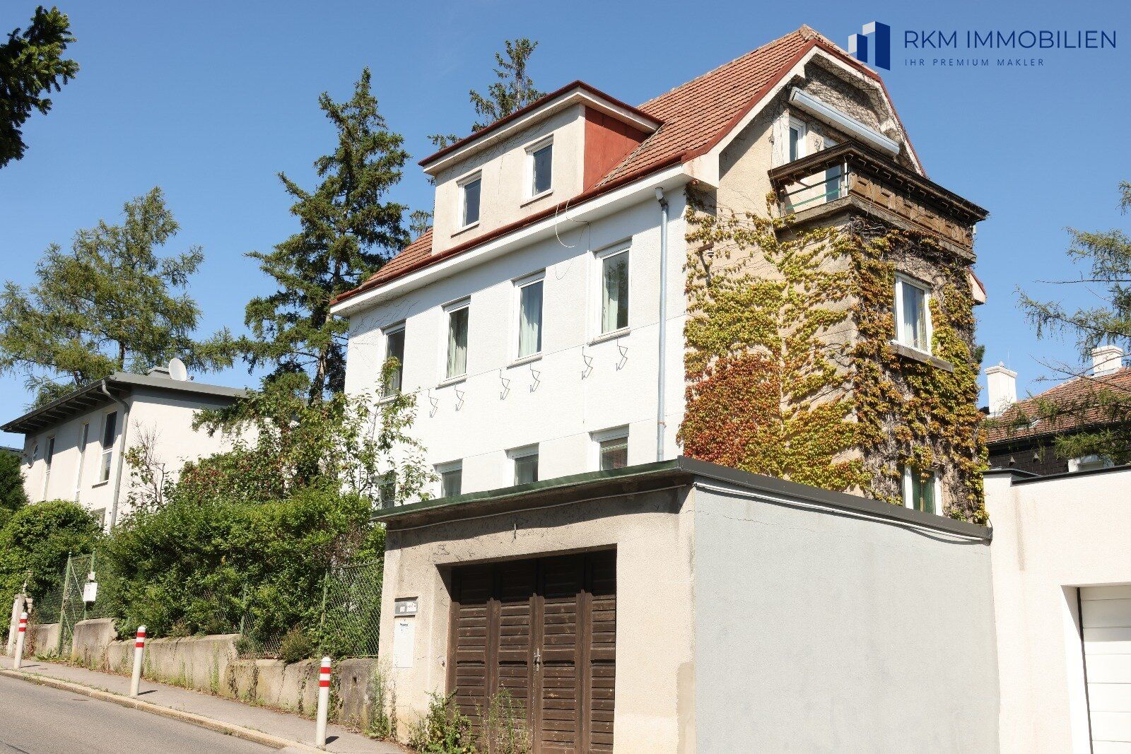 Traumhaftes Einfamilienhaus in Wien 1230: 9 Zimmer, Garten, Balkon und Garage!