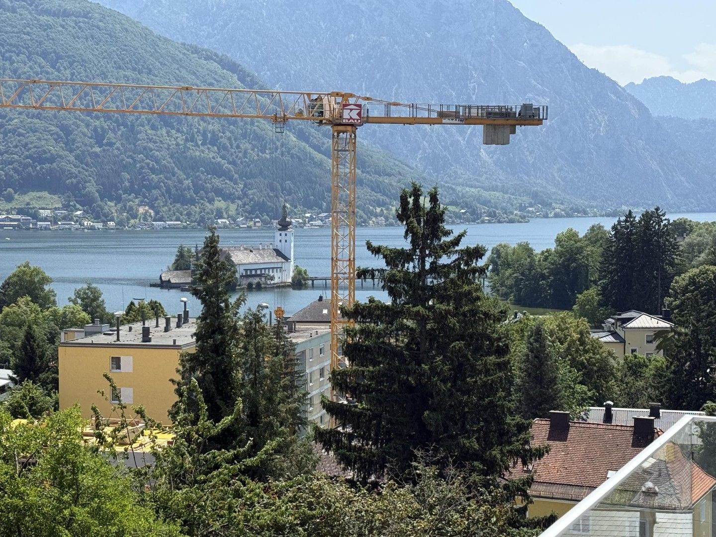 Elegantes, bezugsfertiges Penthouse mit malerischem Ausblick