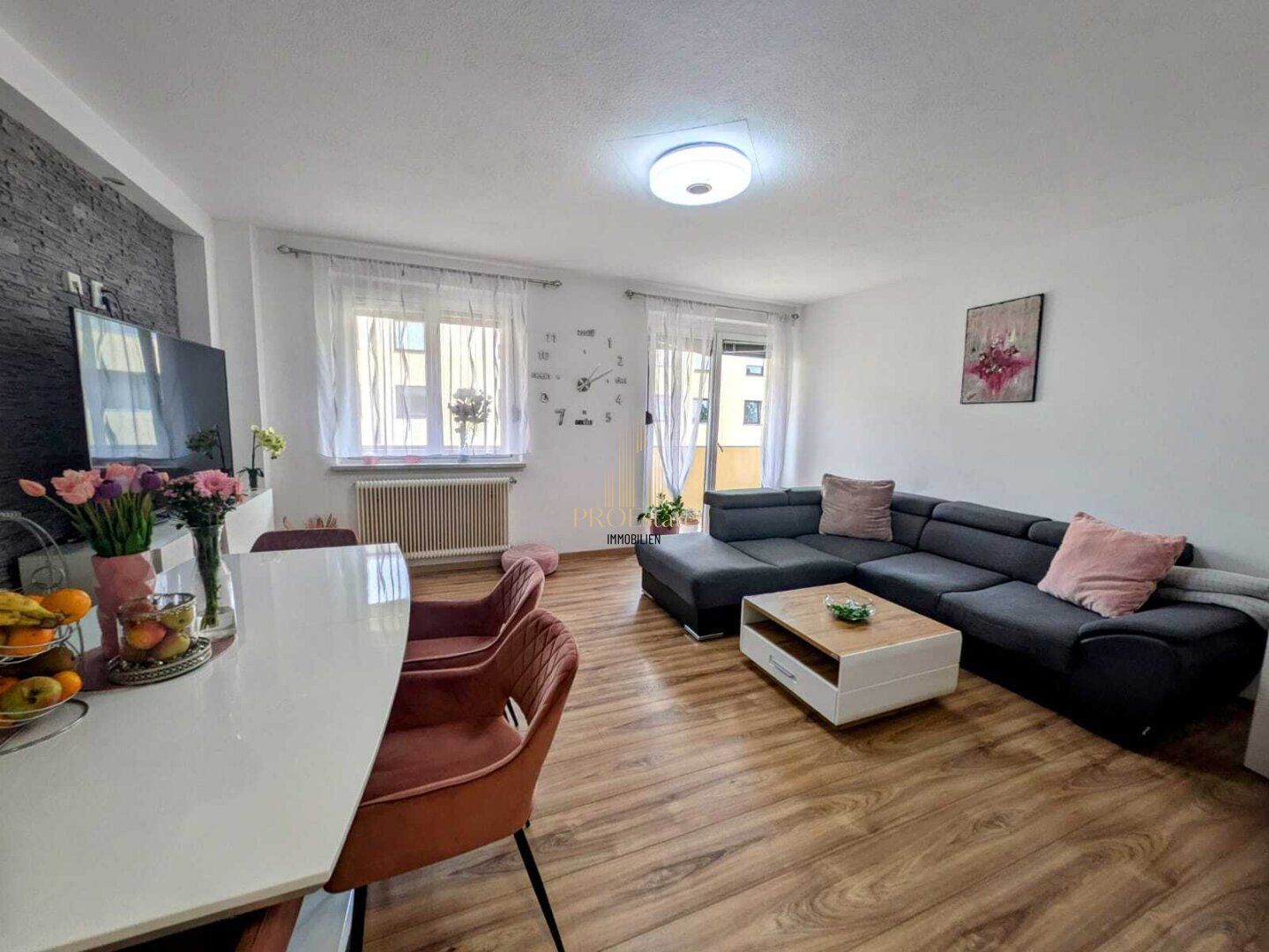 Lichtdurchflutete 3-Zimmer-Wohnung mit Balkon in Wels!