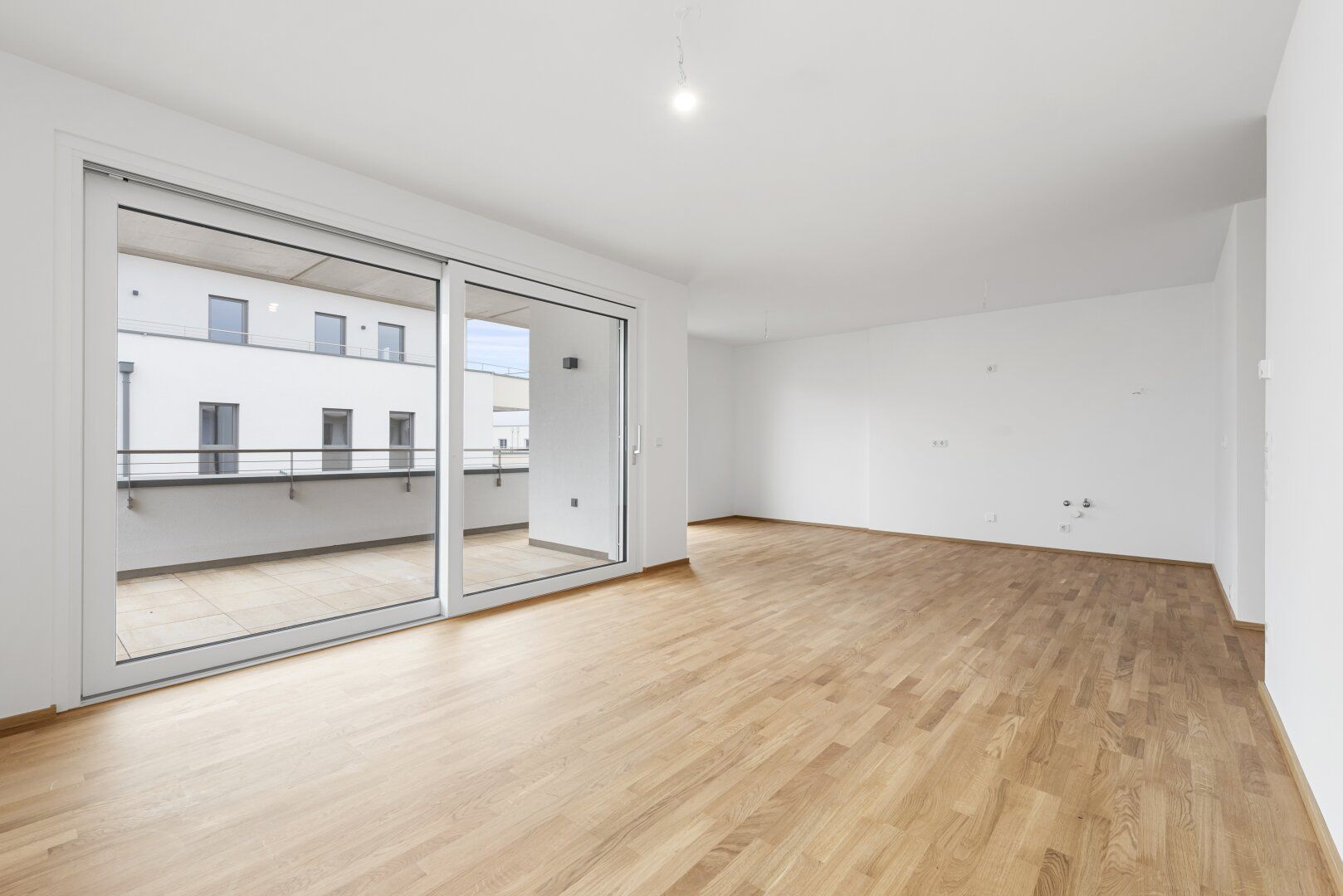 PROVISIONSFREI! Sofort vermietbare 3 Zimmer-Wohnung mit Sonnenbalkon und Schrankraum - Ansicht 4