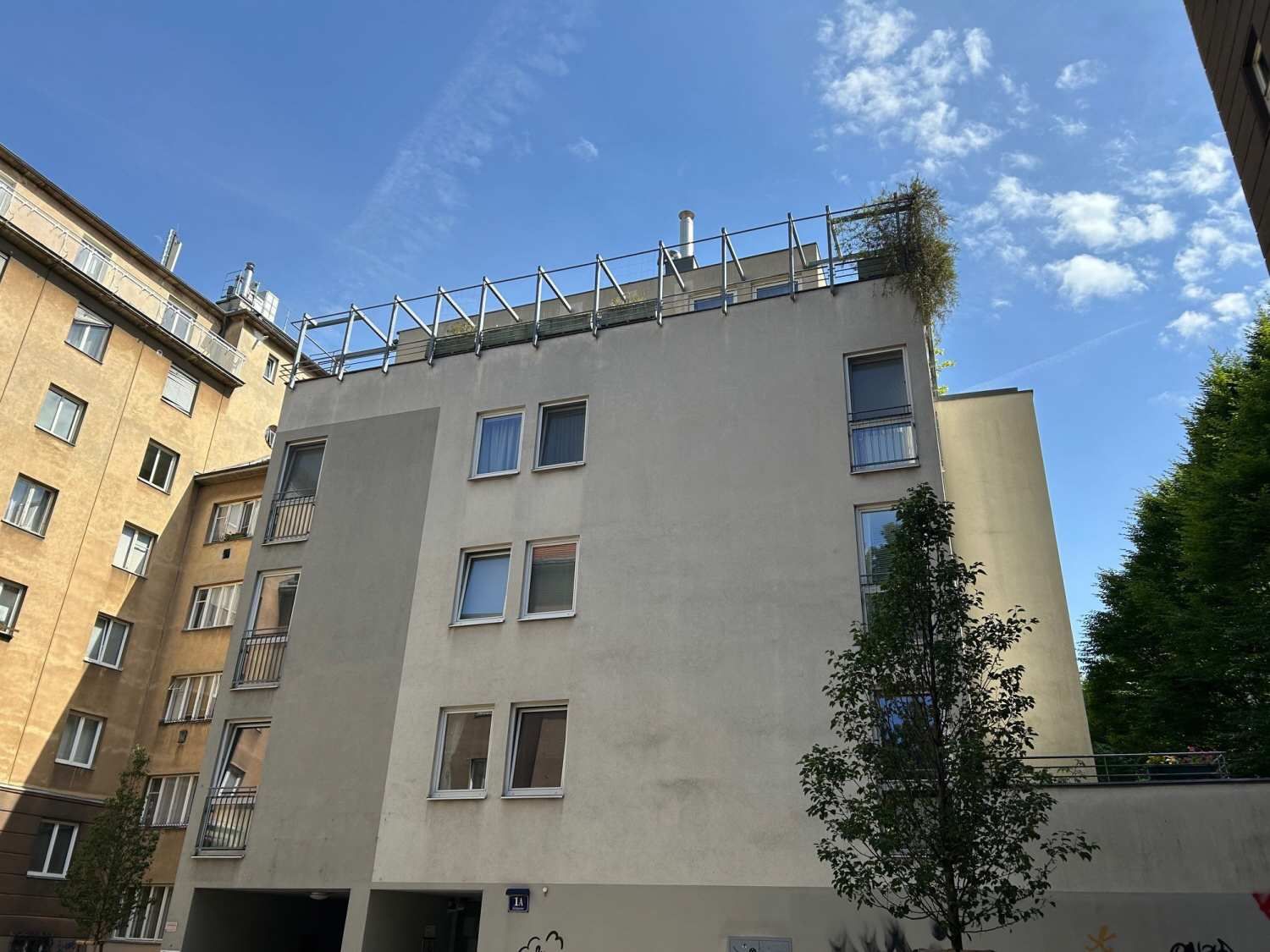 Nähe Rathaus - Schöne 1-Zimmer-Wohnung mit Balkon!