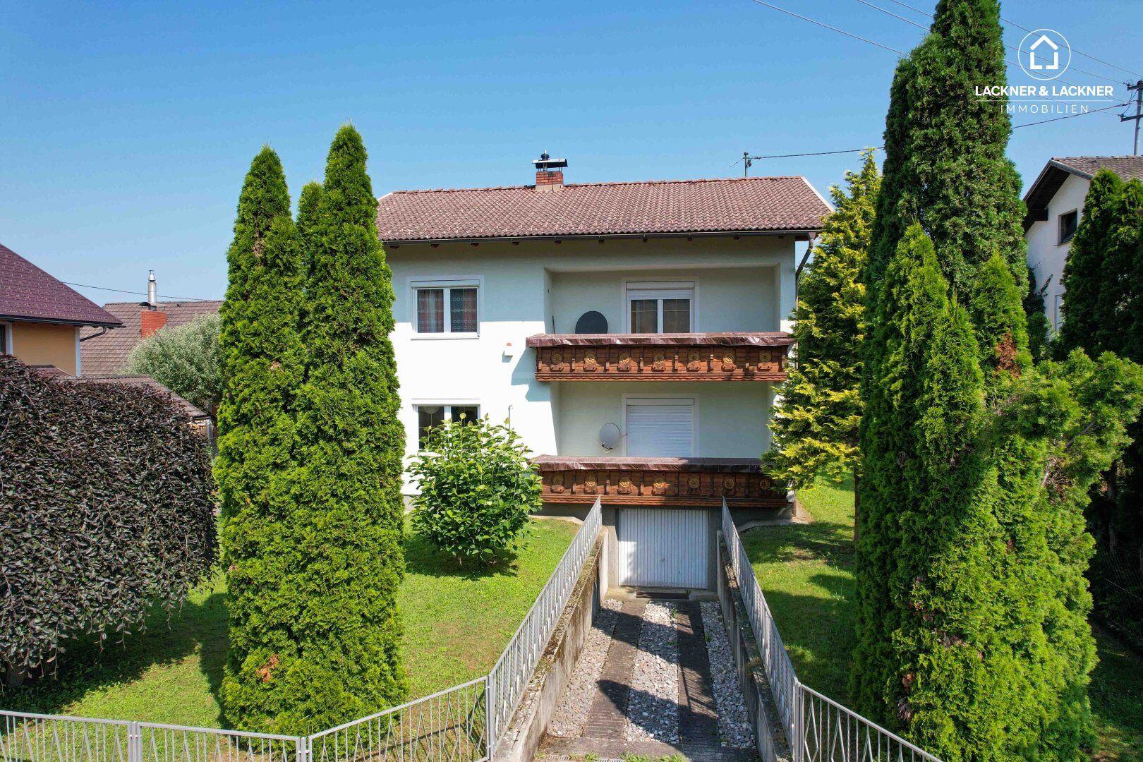 Gepflegtes Ein- Zweifamilienhaus in Grafenstein