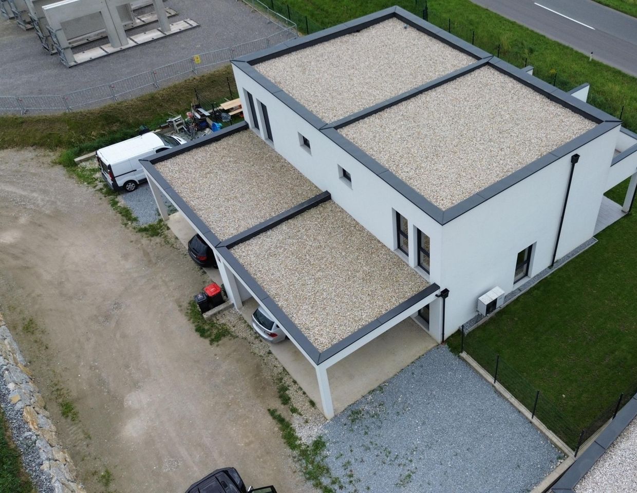 2 neu gebaute Doppelhaushälften an der Stadteinfahrt Perg - 4 Schlafzimmer plus HAUS in der 3. Reihe