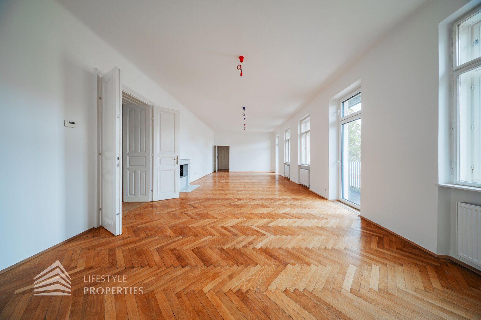 Moderne 4-Zimmer Wohnung in zentraler Lage mit Balkon