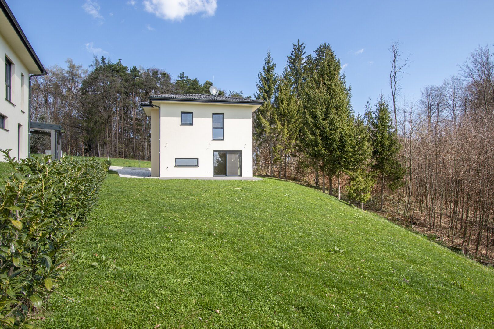 ERSTBEZUG: Modernes Ziegelmassivhaus ideal für Familien!