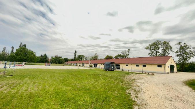 Stallungen