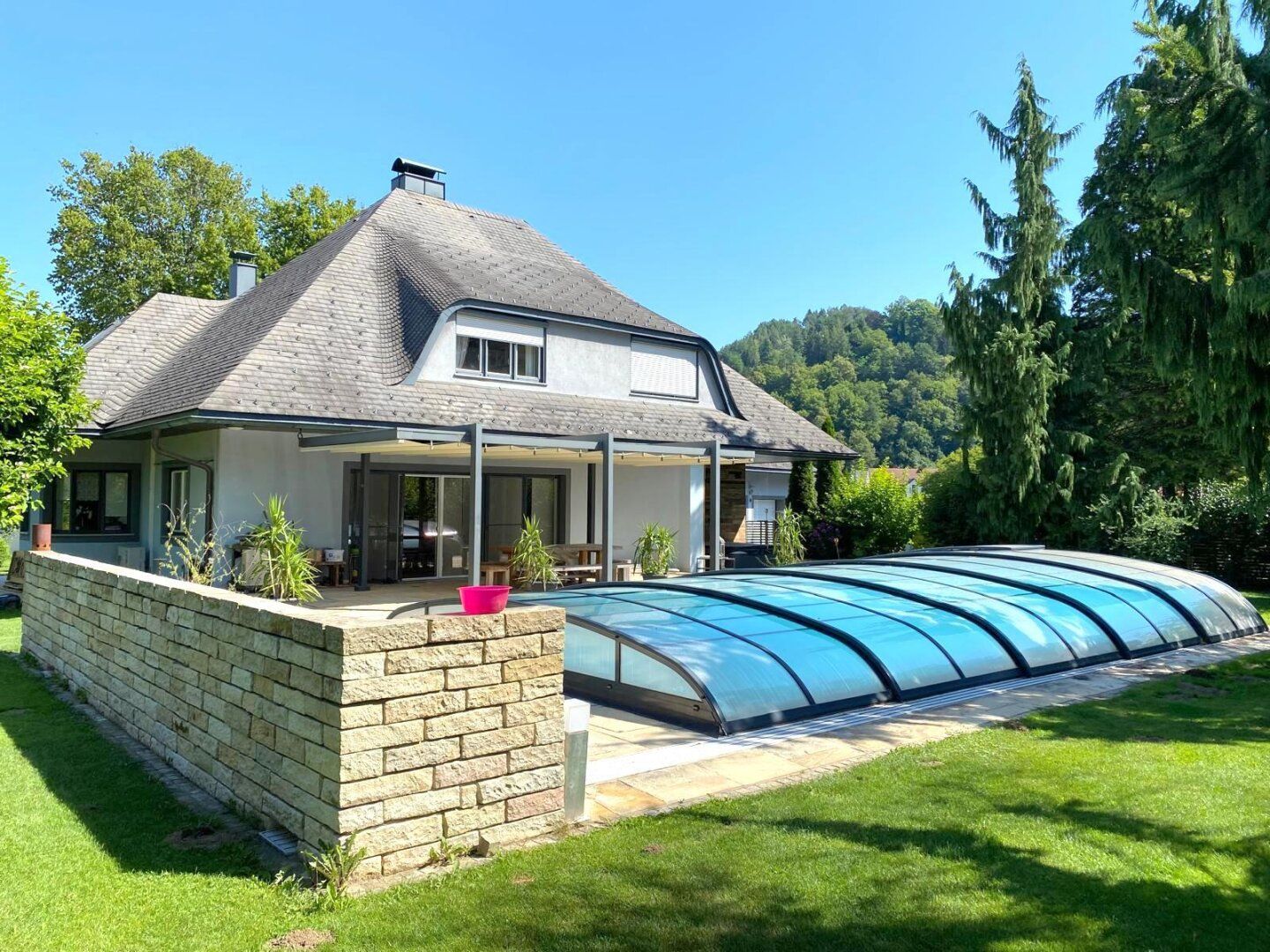 Arnfels! Einfamilienhaus, Villa, Top Lage, ca. 458,31 m² NFl, 8 Zimmer, Grund 2519 m²