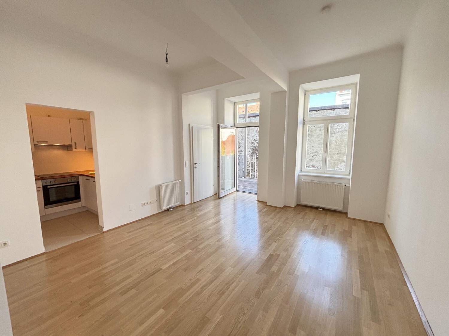 NEU SANIERTE SONNIGE 3 ZI BALKON Wohnung - ALTBAU 1100 Wien