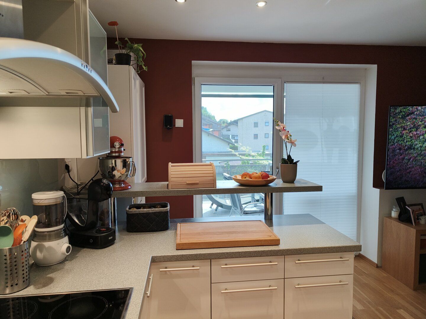 Reserviert !!!Helle 3-Zimmer-Wohnung mit großzügiger Westterrasse und Top-Ausstattung