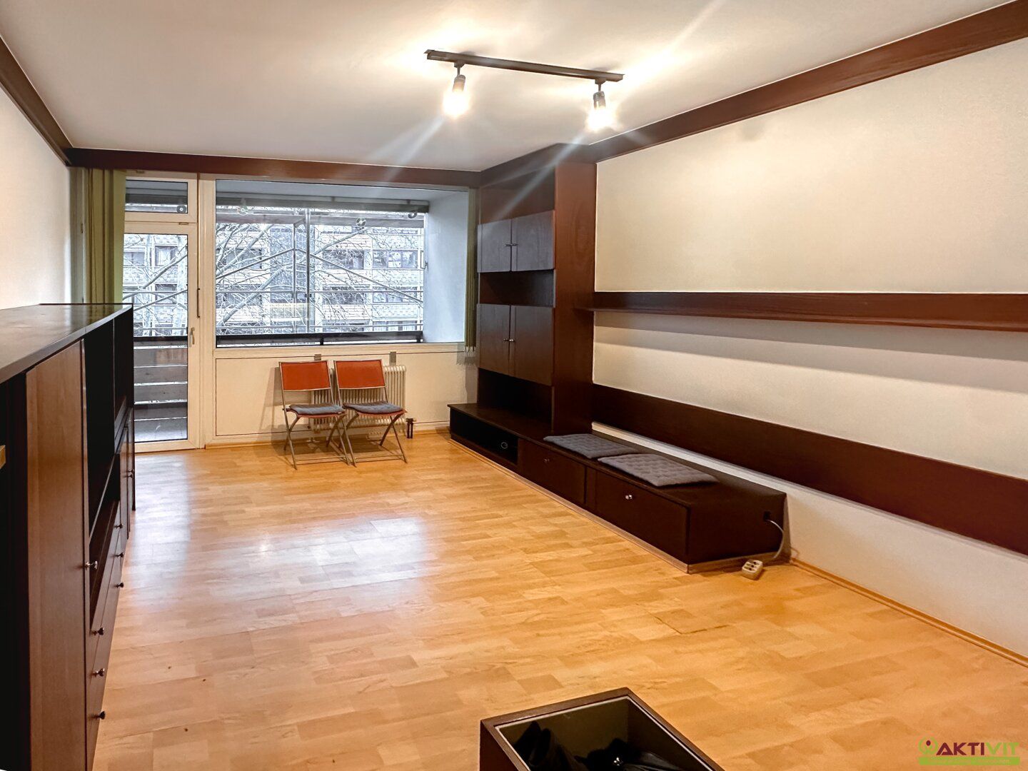 Kompakte Wohnung mit Balkon und Kellerabteil in Graz St. Leonhard.