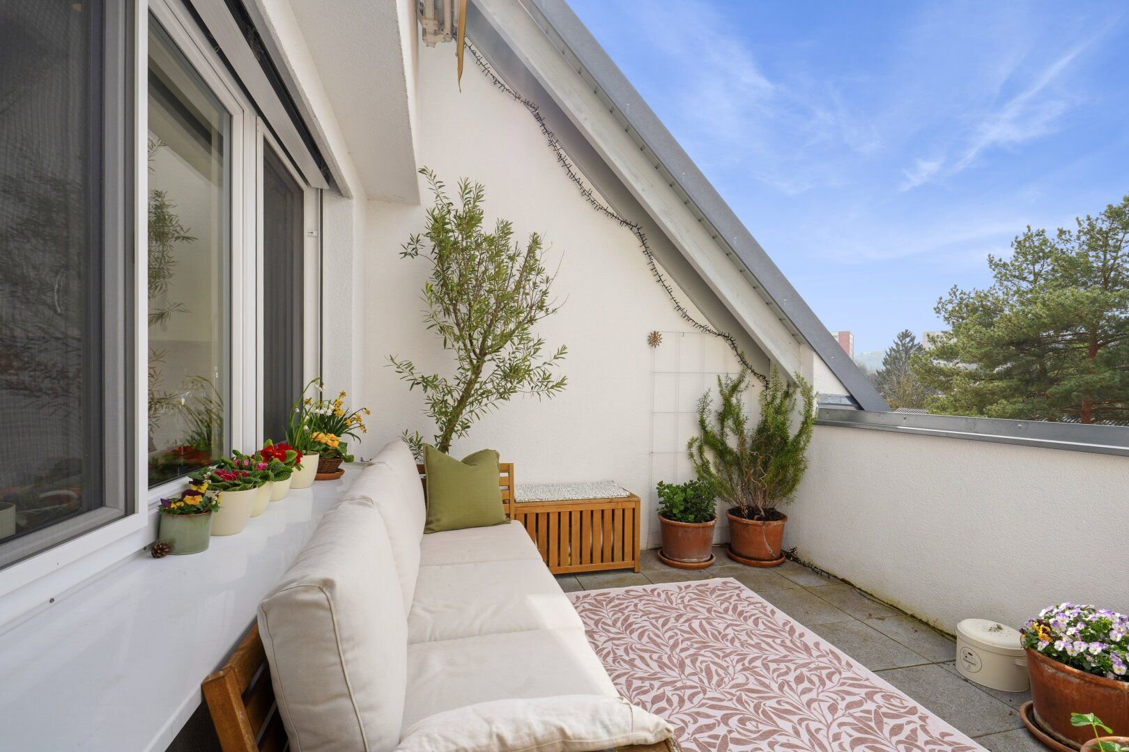 Exklusive Dachgeschoss-Maisonette in Bestlage mit Traumblick - View 5
