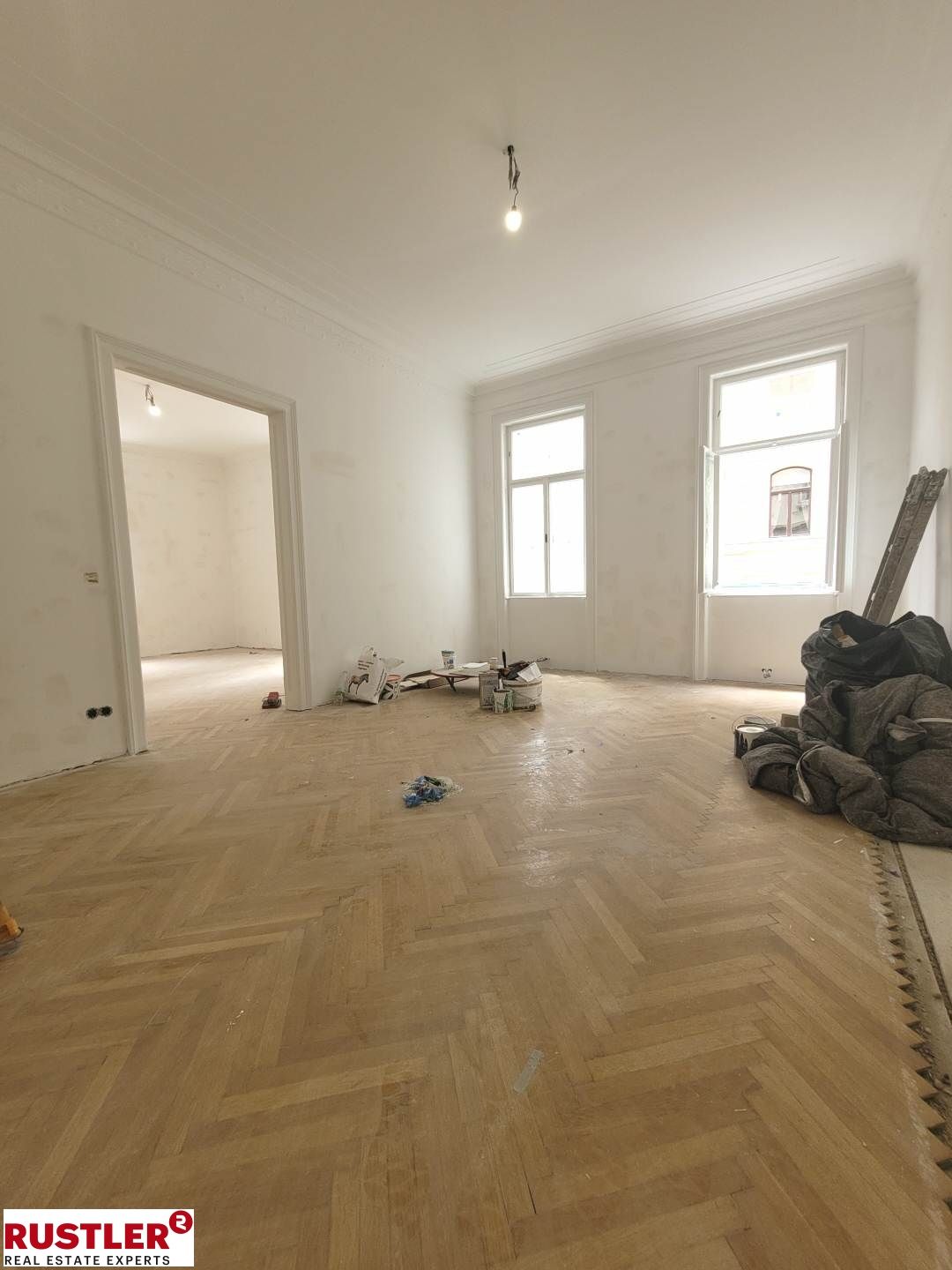 WUNDERSCHÖNE 6-ZIMMERWOHNUNG BEIM MUSEUMSQUARTIER!