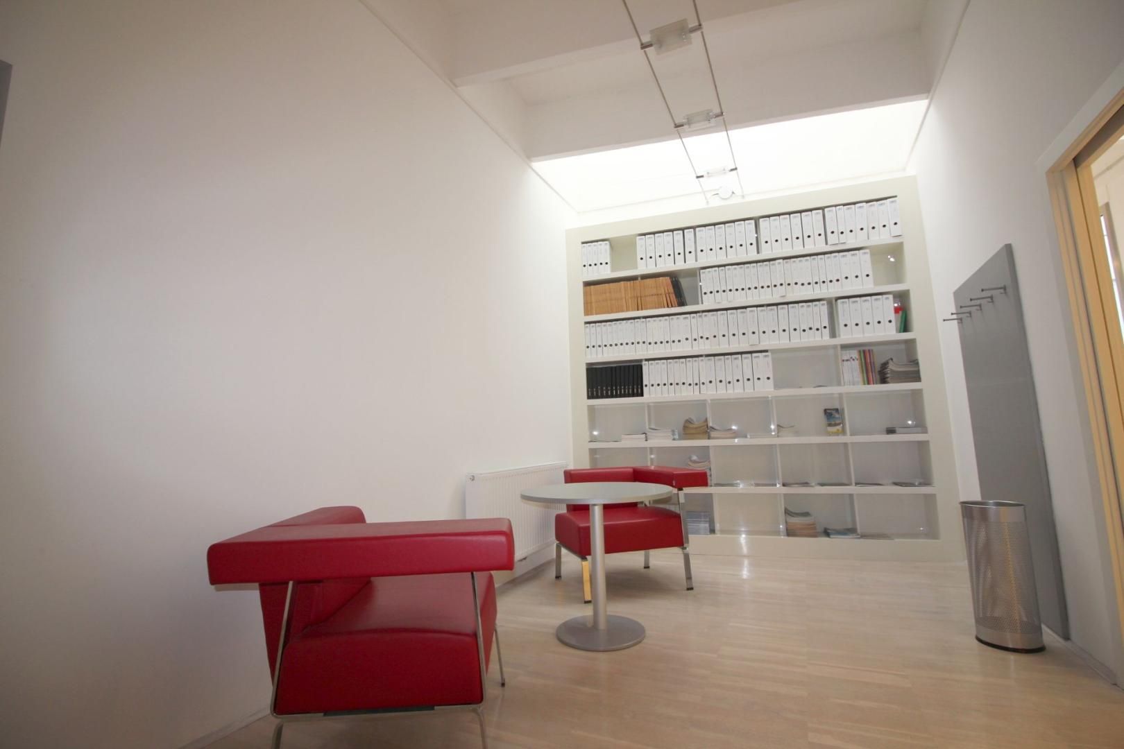 ATTRAKTIVE RÄUMLICHKEITEN ALS BÜRO ODER ORDINATION AM GRIESKAI ZU VERMIETEN! - Ansicht 3