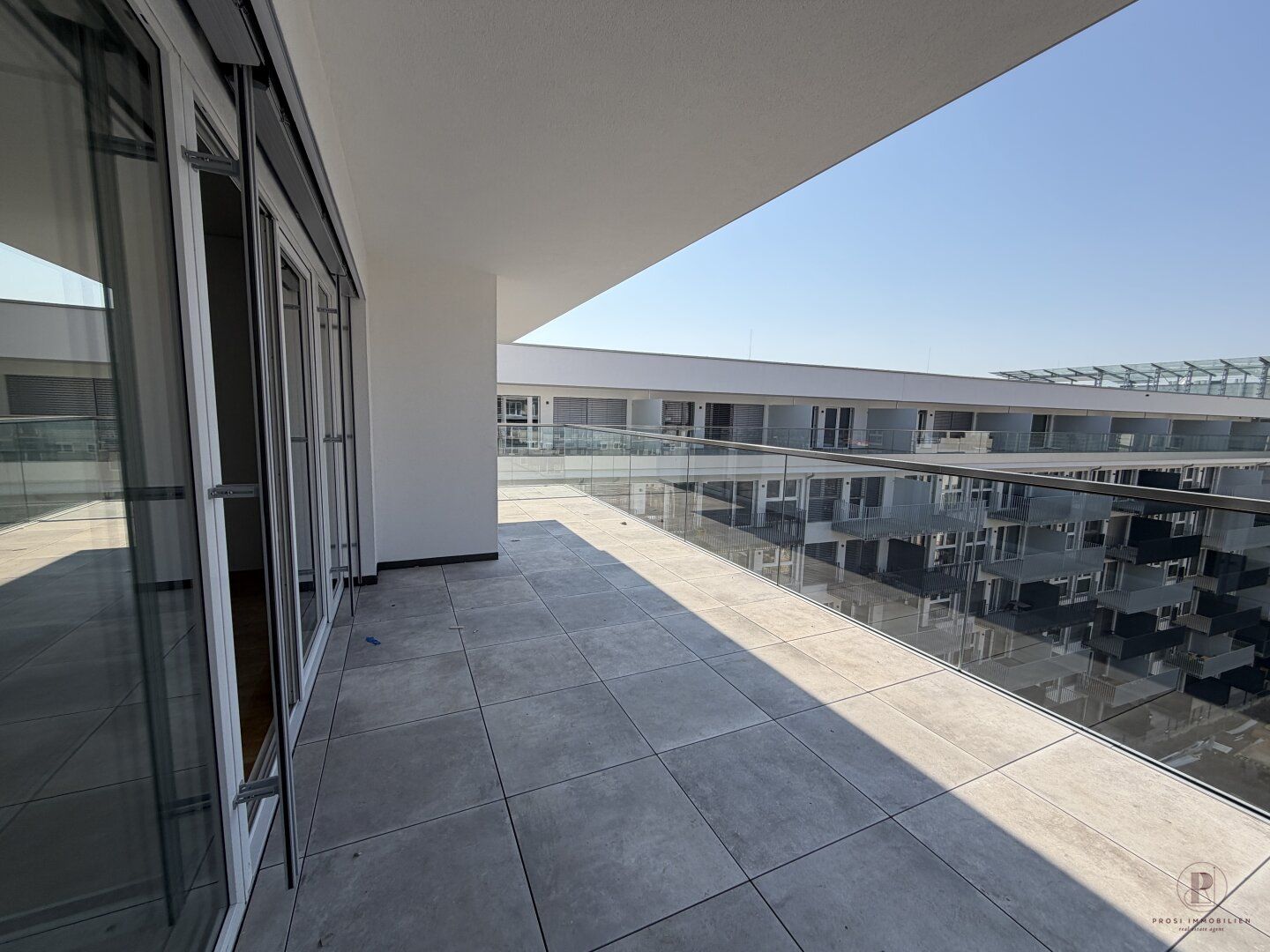 *Erstbezug 4-Zimmerwohnung mit Top Ausstattung inkl. Terrasse und Stadtblick in Graz - Nähe Messe - Stellplätze