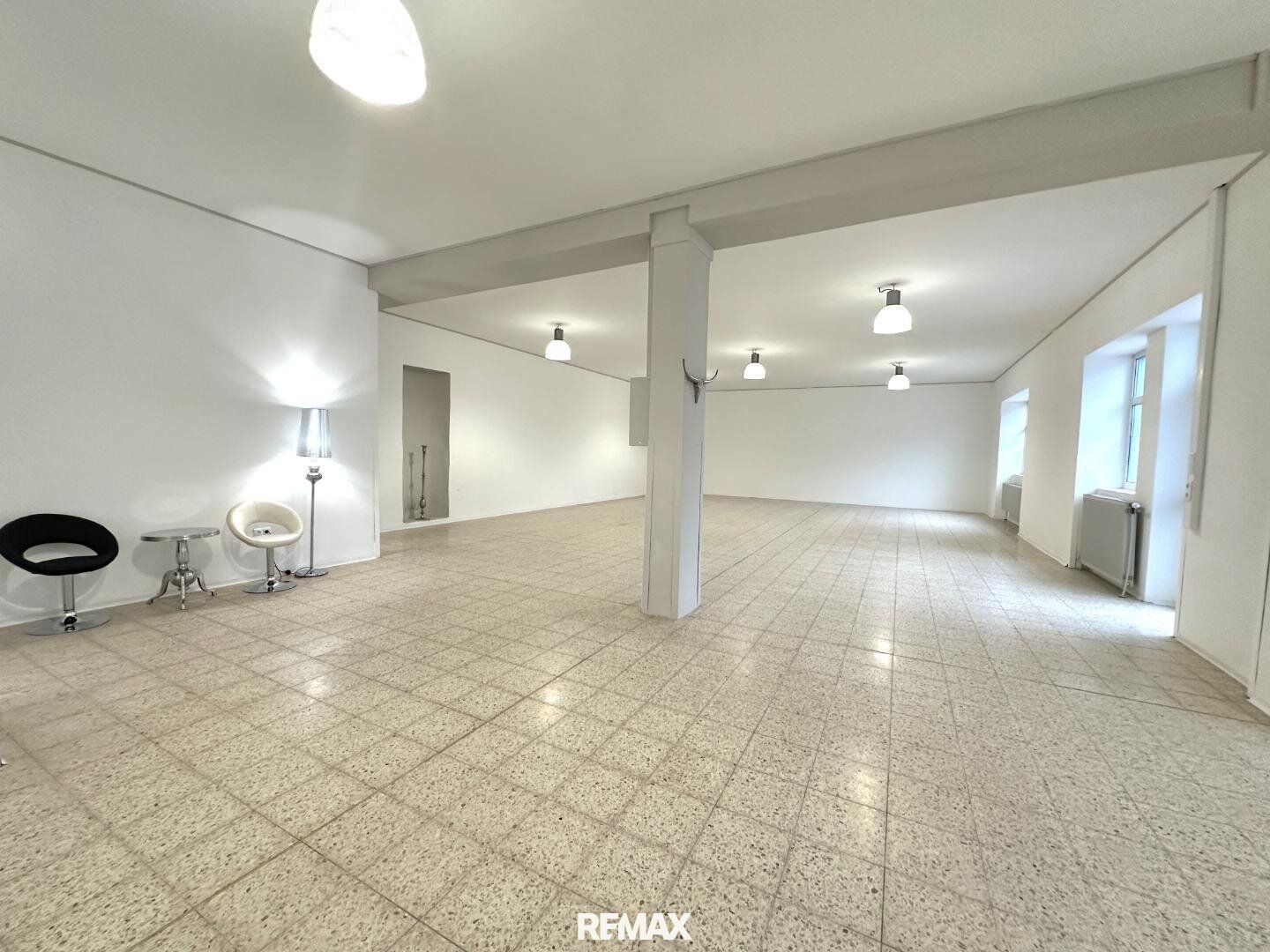 ***Gewerbefläche mit 240m² Ehemaliger Einkaufsmarkt , sofort verfügbar - Top 1*** - Vista 2