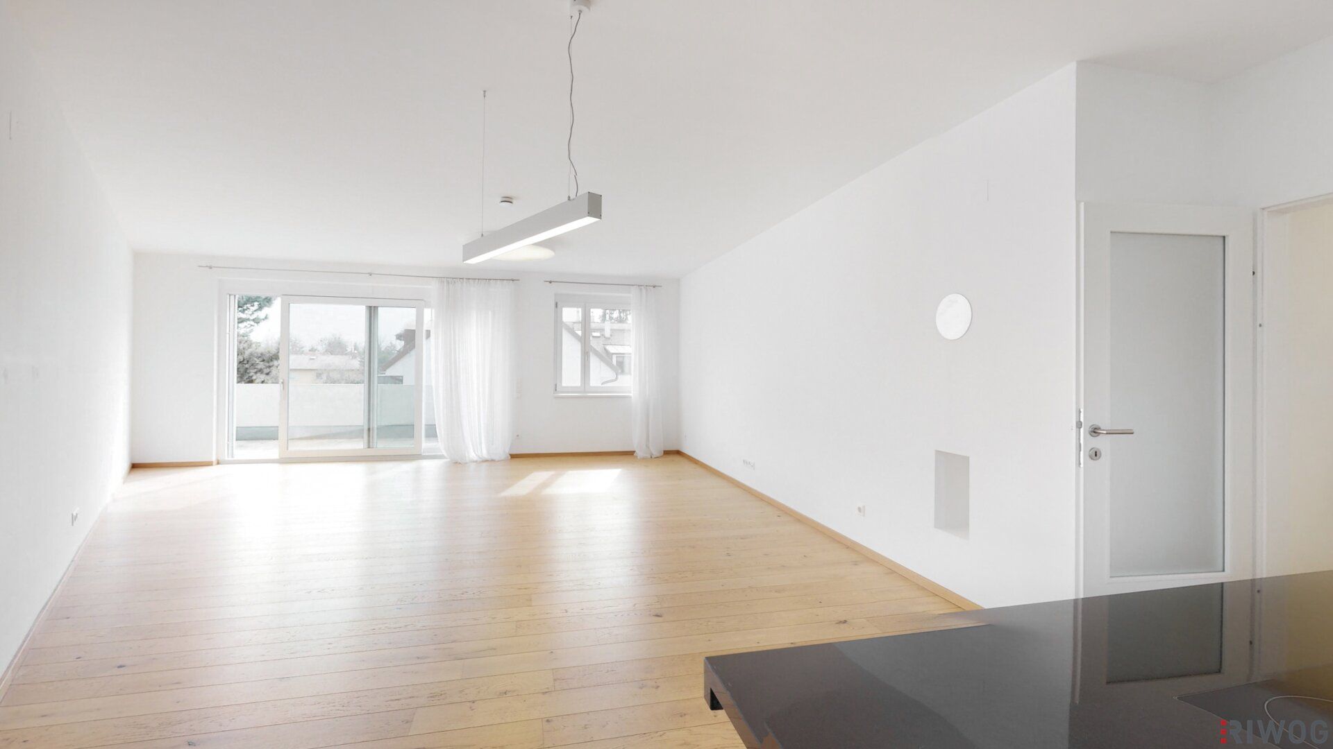 Wohnung mit Balkon inkl zwei Garagenplätzen - absolute Ruhelage