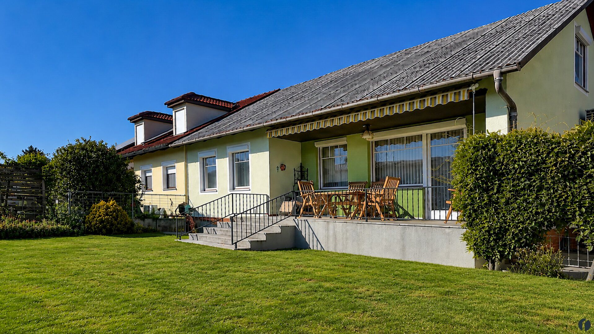 Namas, 101 m², sklypas 521 m²