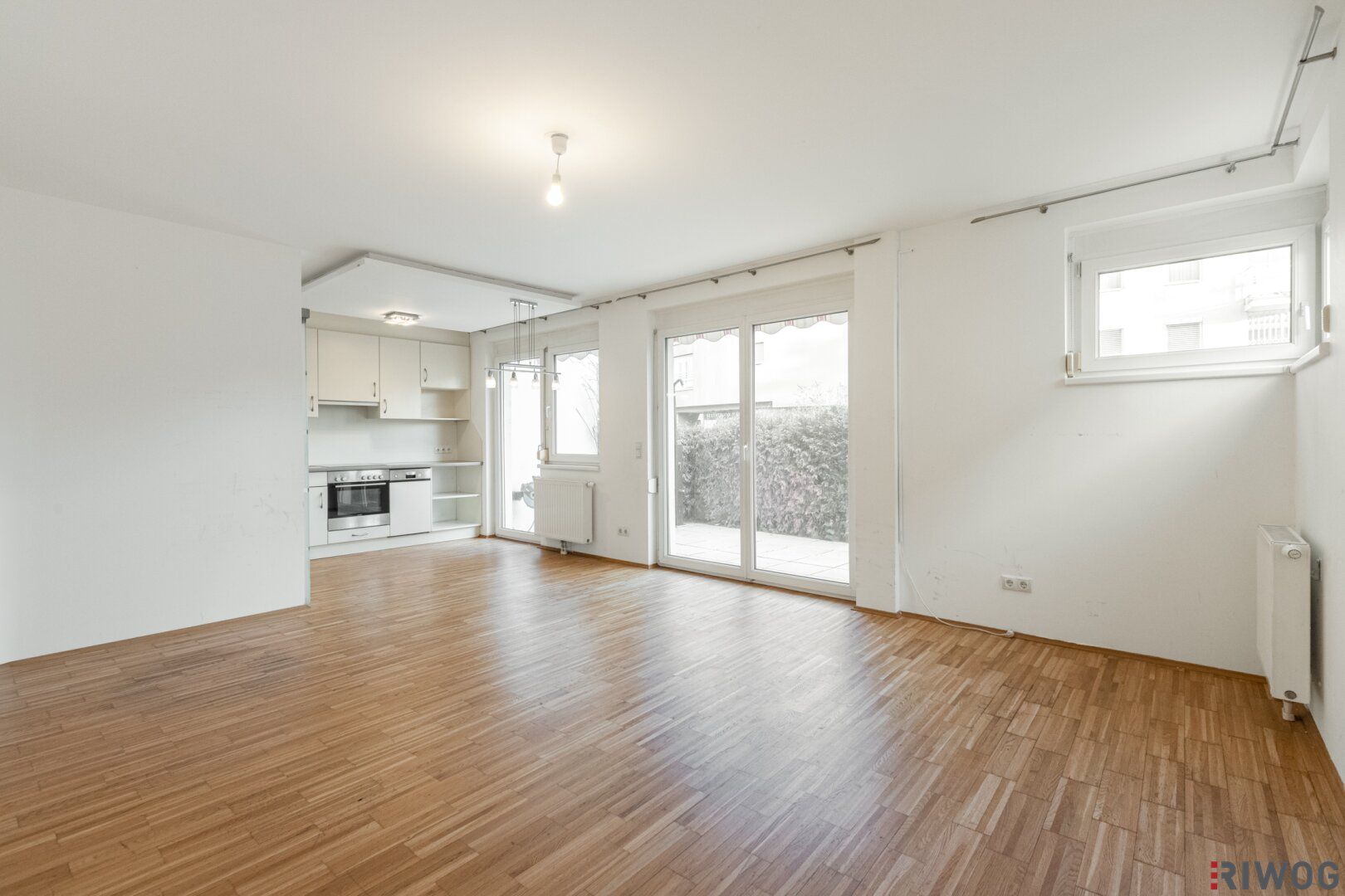 Ruhig wohnen. Urban angebunden. Grün genießen. 2-Zimmer-Gartenwohnung in Hietzing - mit Garagenstellplatz - Més