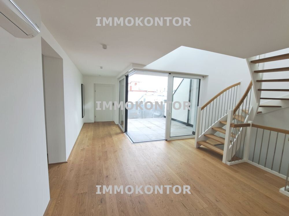 DACHGESCHOSSWOHNUNG mit TRAUMAUSBLICK