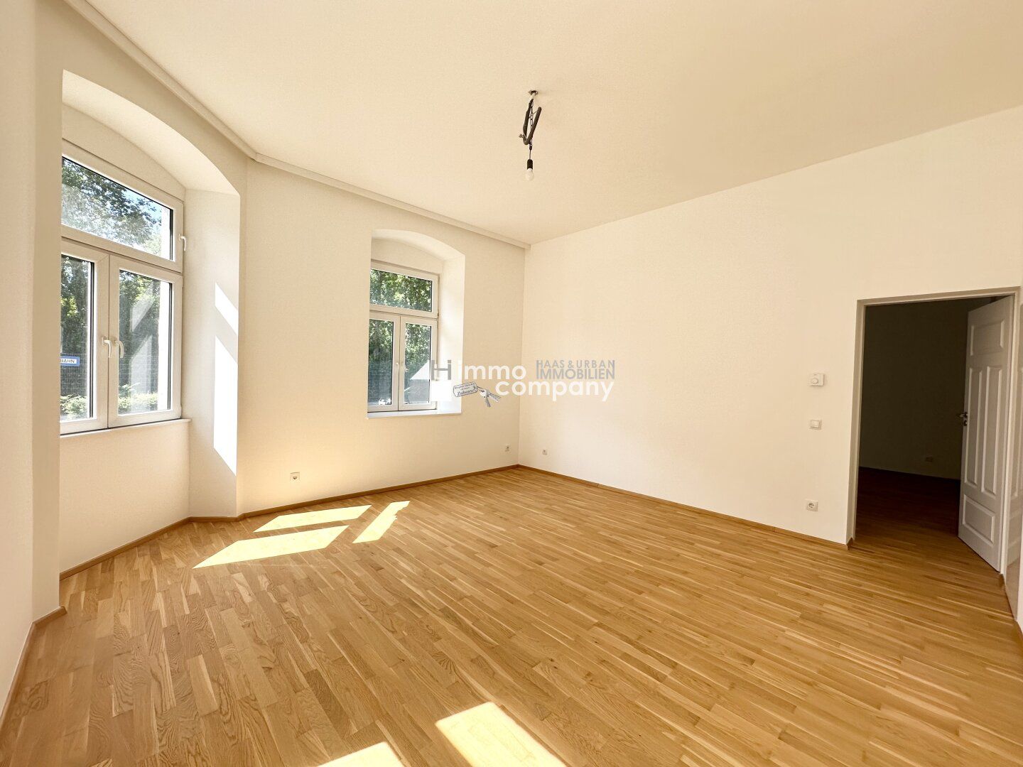 Erstbezug: Charmante 2-Zimmer-Wohnung- Nähe-Lugner City U6!