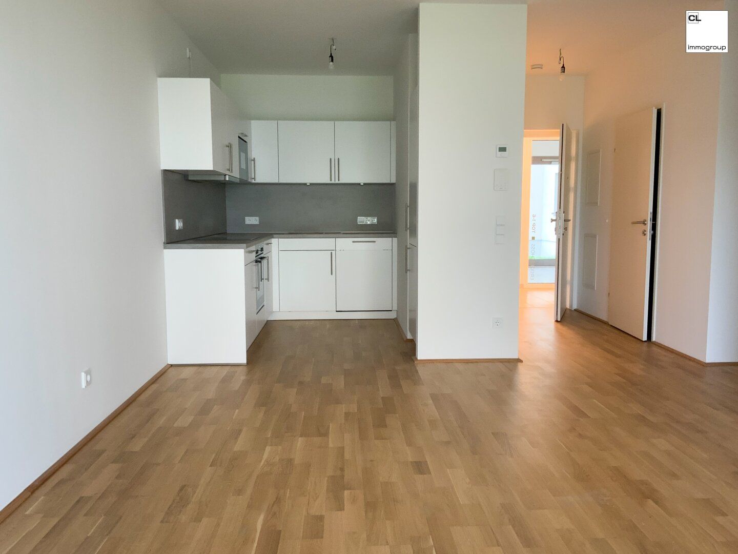 AB SOFORT BEZUGSBEREIT! Traumhafte Wohnung mit Eigengarten & neuer Einbauküche!