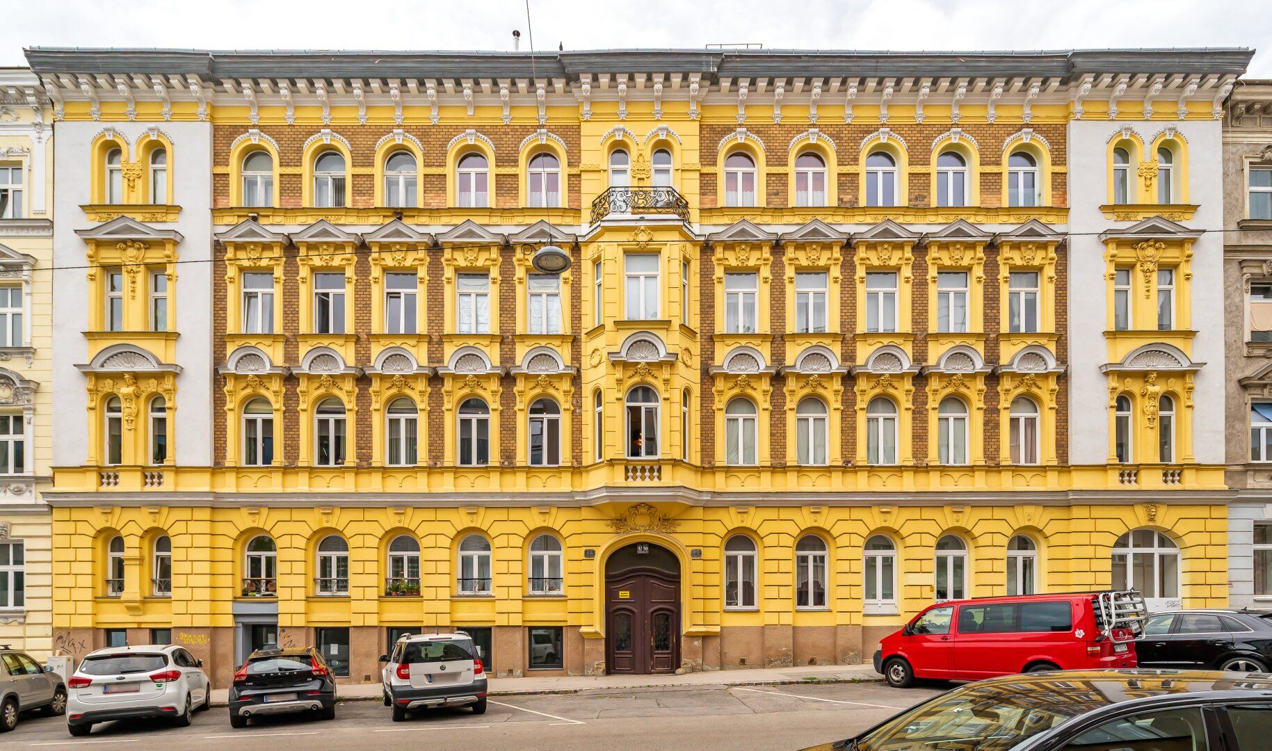 ++NEU++ perfekt geschnittene 2-Zimmer Altbauwohnung, wunderschöner Stilaltbau!