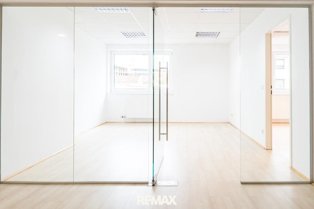 Repräsentatives Büro nahe Innenstadt - mit drei Loggien