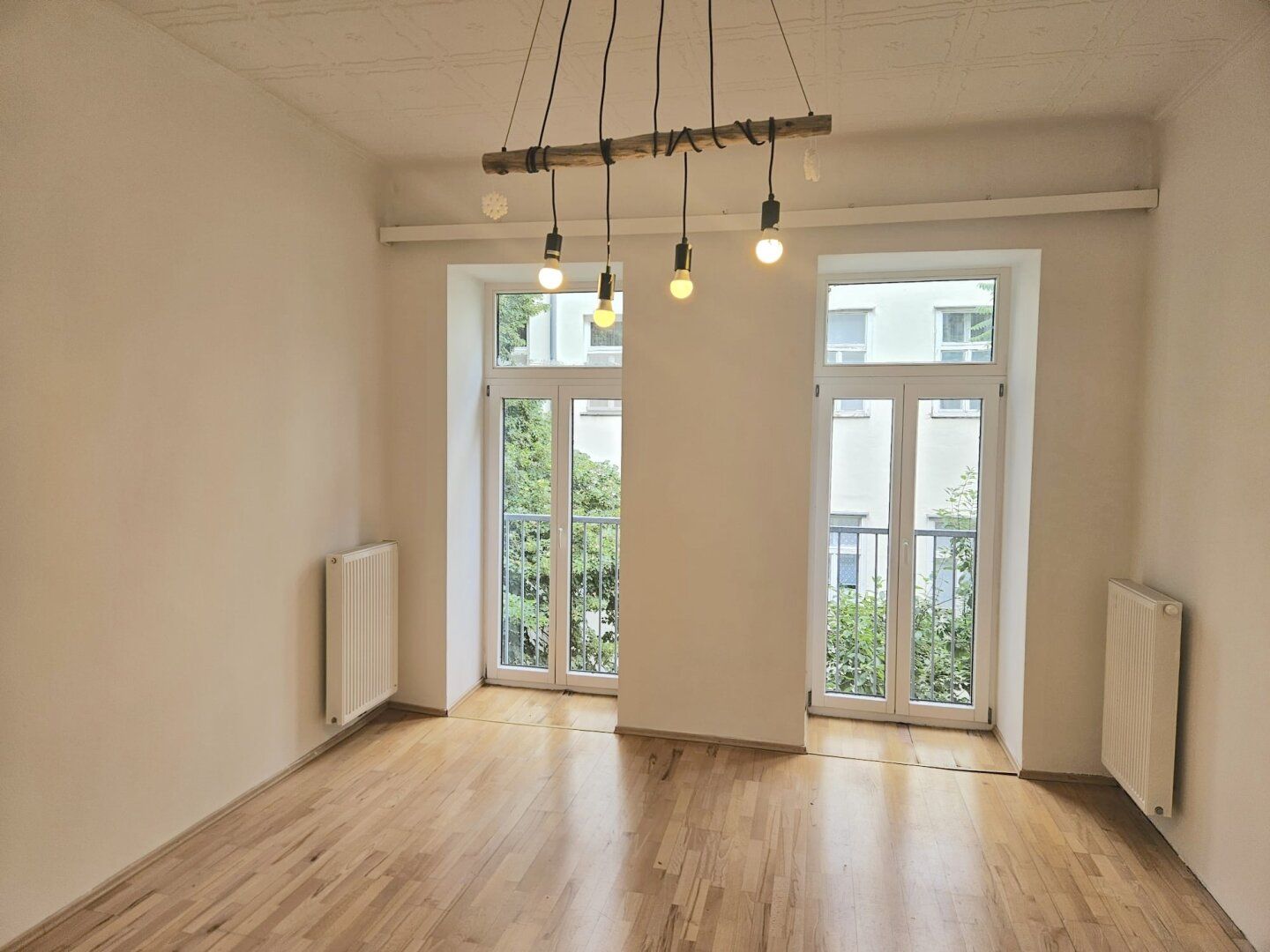 2-Zimmer-Altbauwohnung in 1020 Wien nähe U1 ++ Saniert oder Teilsaniert im generalsaniertem Altbau in ruhiger Lage