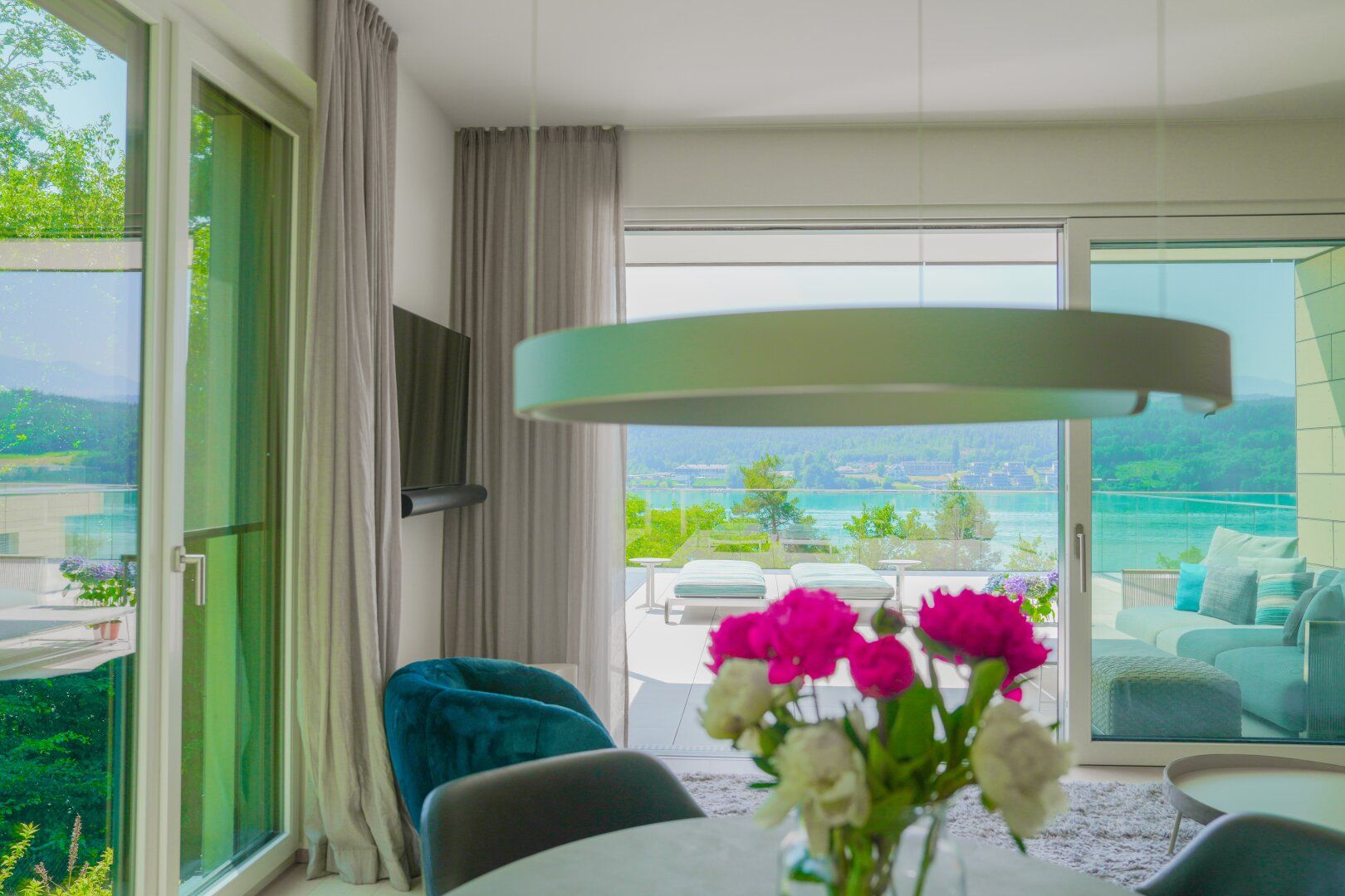 Die perfekte Ferienwohnung mit Wörtherseeblick - Seezugang - Outdoorpool - Fitness & Sauna