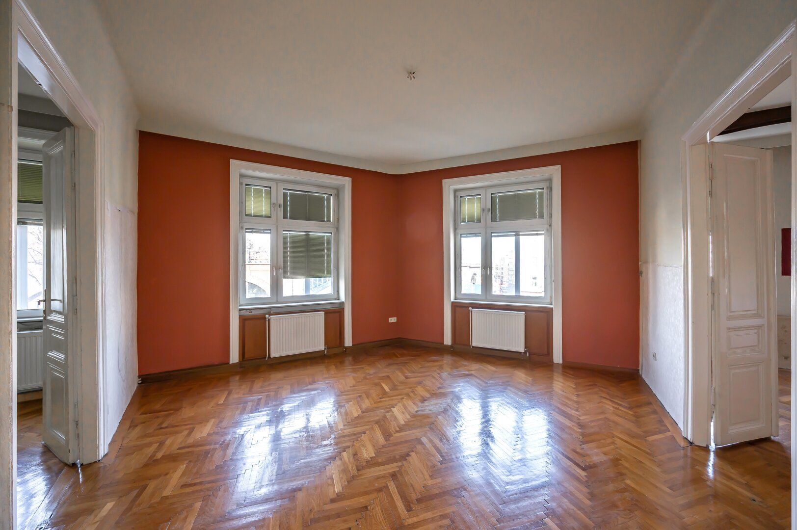 ++NEU++ Sanierungsbedürftige 3-Zimmer-Altbauwohnung mit 95 m² und Lift am Währinger Gürtel