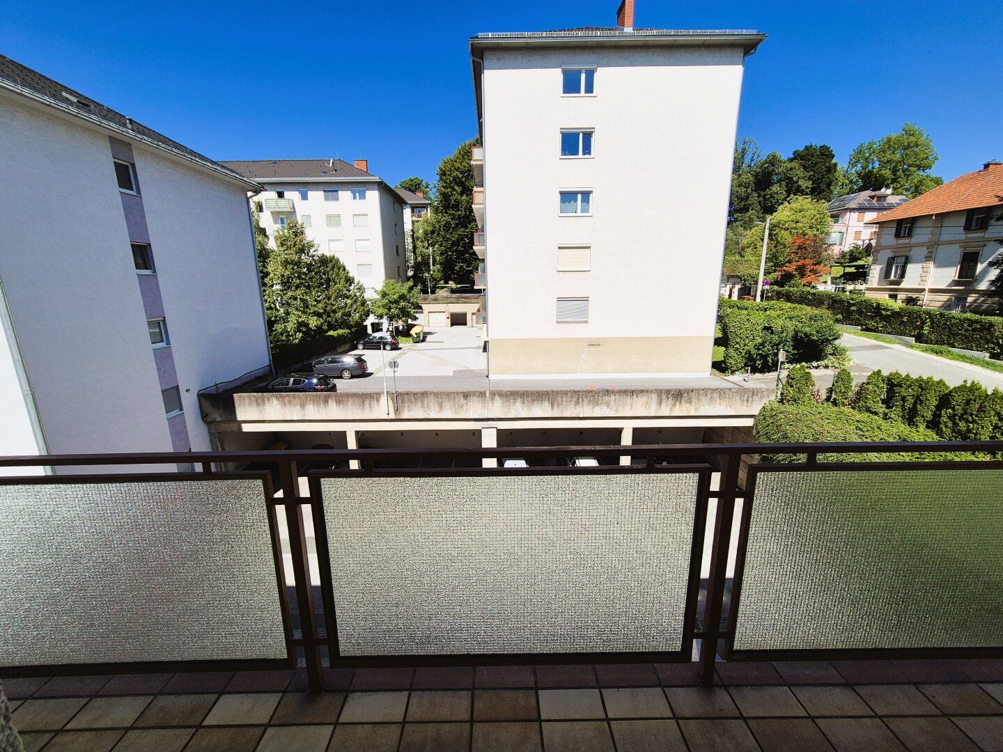 Mietwohnung in Mariatrost - Gepflegte 2-Zimmer-Wohnung mit ca. 65 m² und überdachtem Parkplatz!
