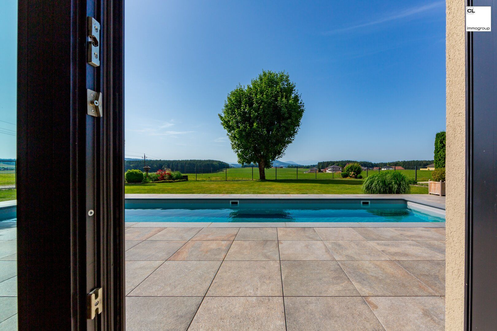 Exklusive Architektenvilla mit Pool - Stilvolles Hideaway unweit des Mattsees