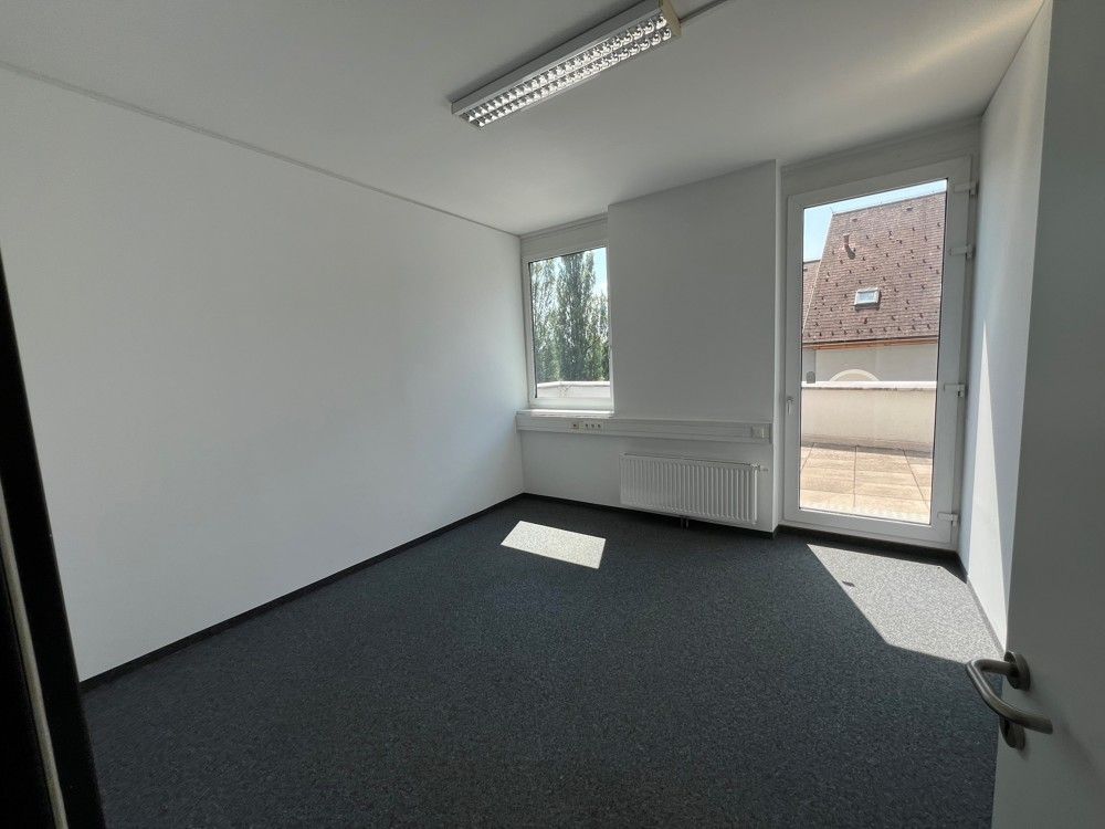 Helle Büroetage mit Dachterrasse - Ansicht 4