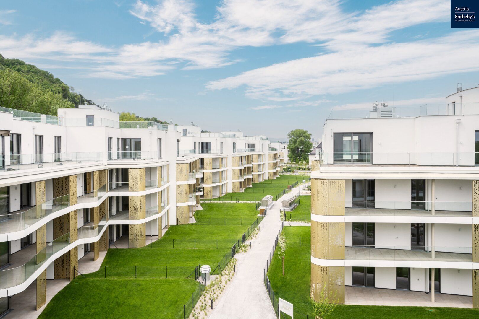 Wohn(T)raum am Wasser: Residenz mit privatem Badesteg