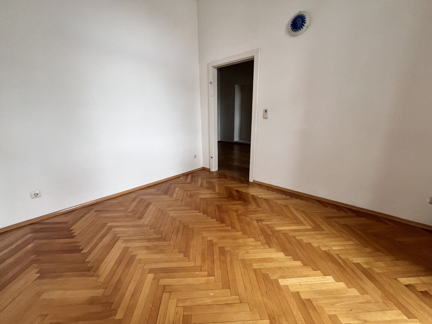 Graz-Zentrale Lage: 2. MONATE MIETFREI! Preiswerte 2-Zimmer-Wohnung mit Lift und optimaler Öffi-Anbindung! – pohled 4