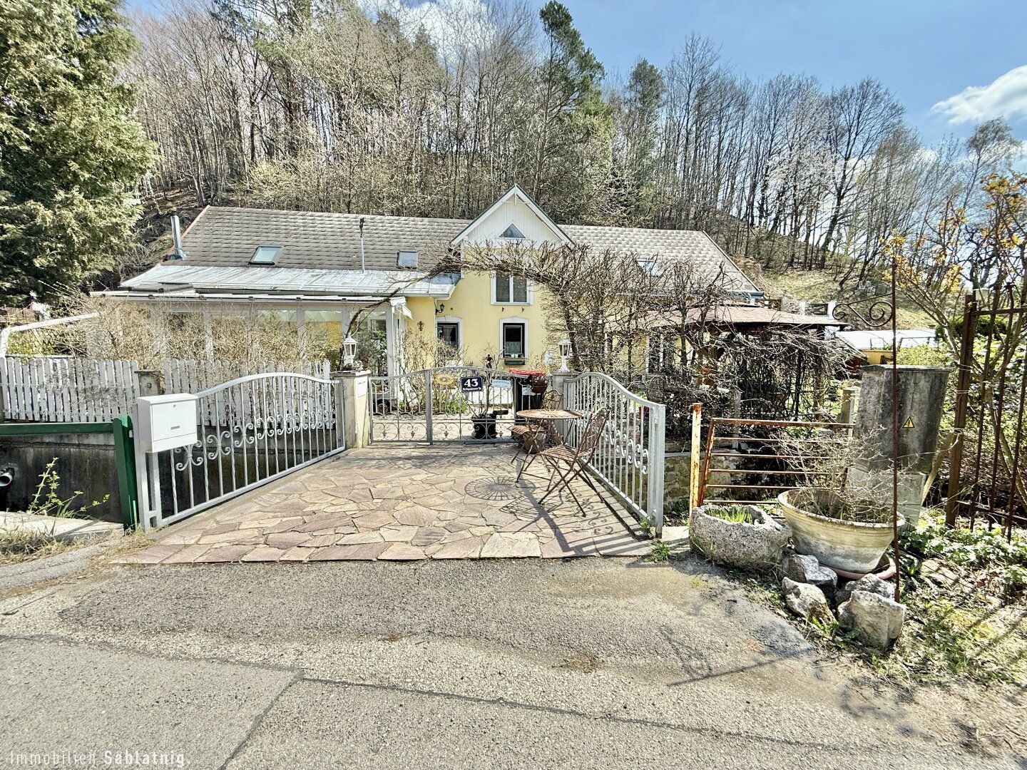 WOHNOASE AM STADTRAND! Stilvolles Einfamilienhaus in Breitenfurt!