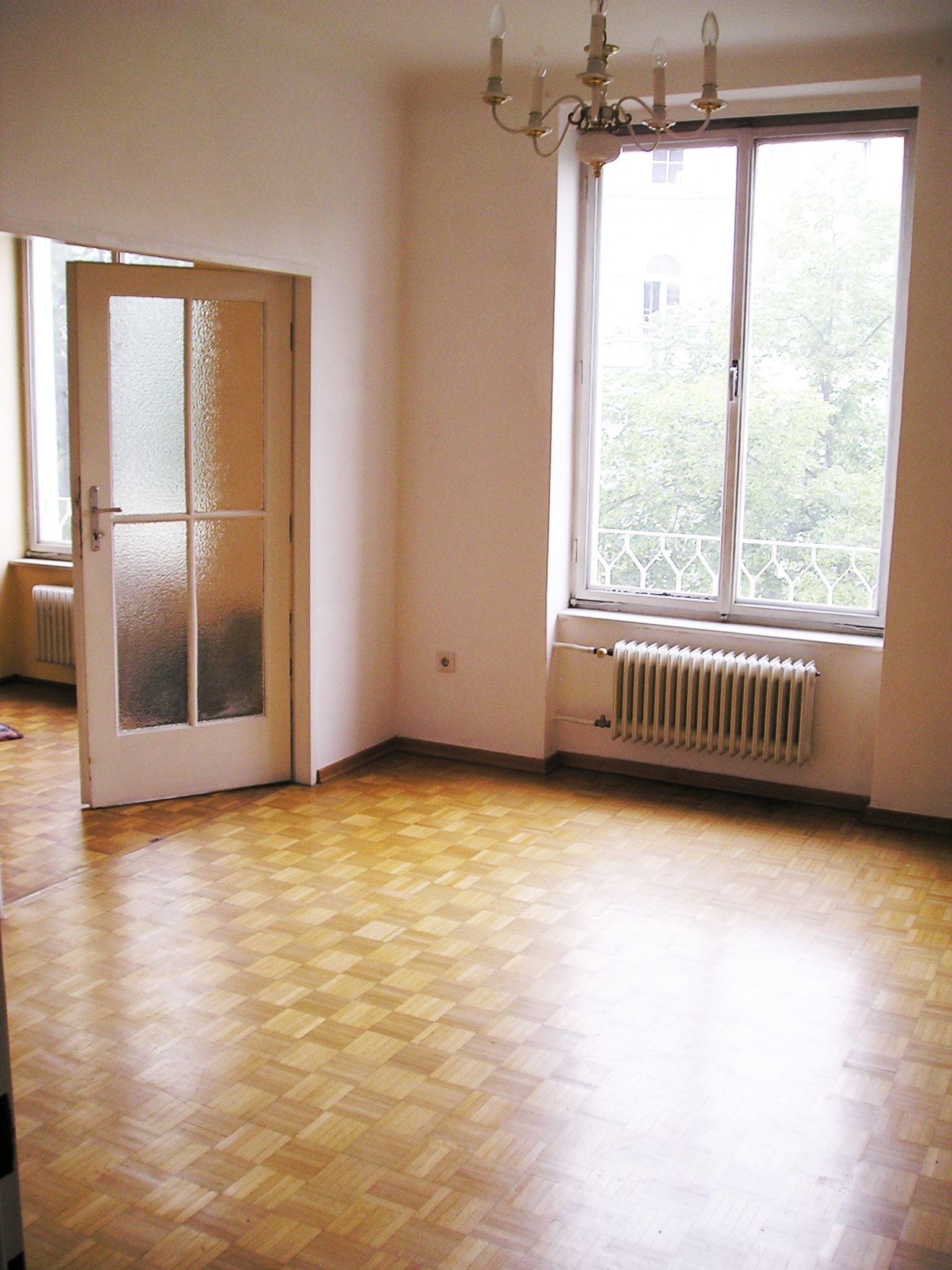 Sehr zentrale 3,5 Zimmer-Wohnung mit Balkon