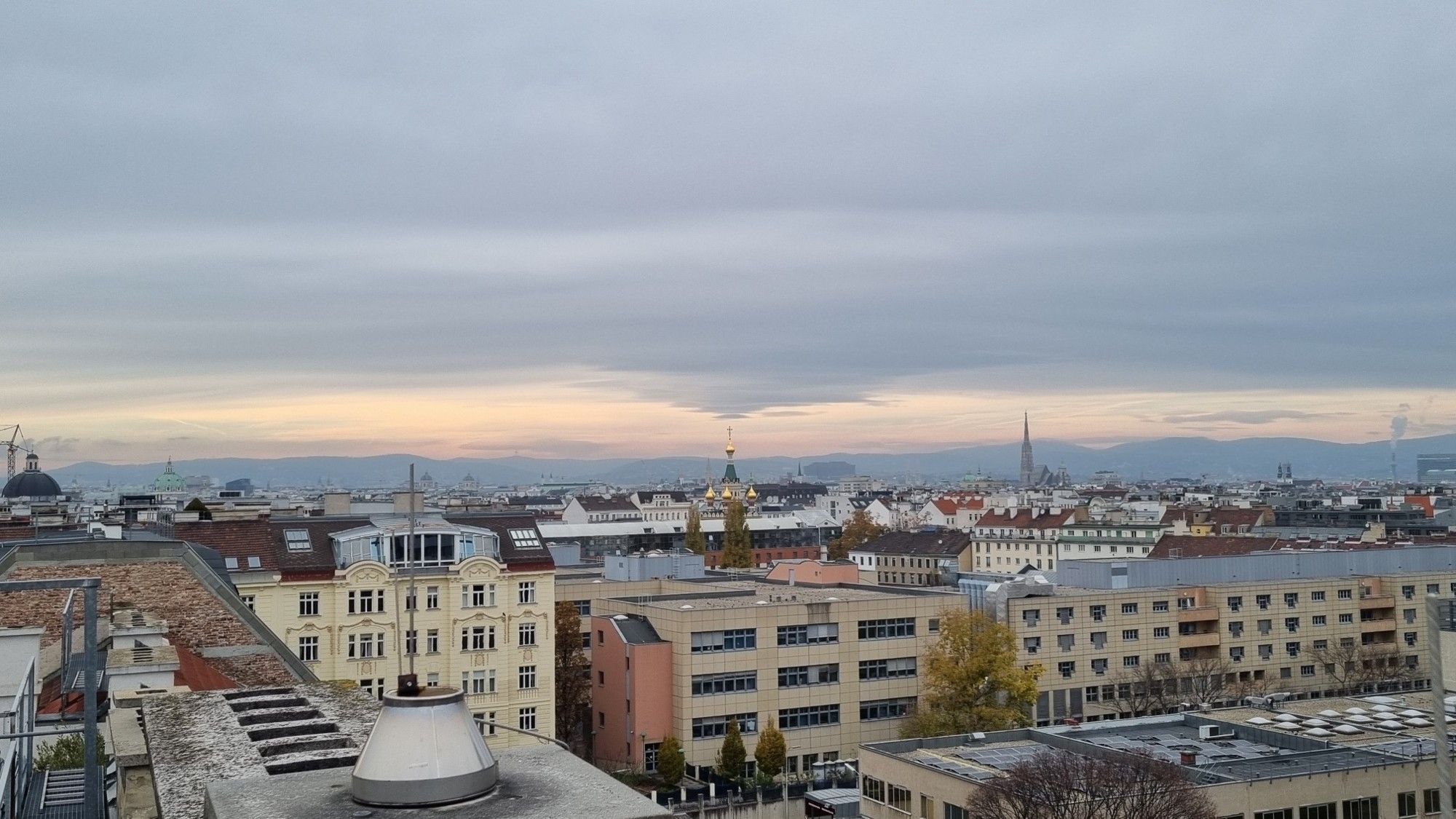 Dachgeschoßwohnung - 4 Schlafzimmer und 3 Terrassen