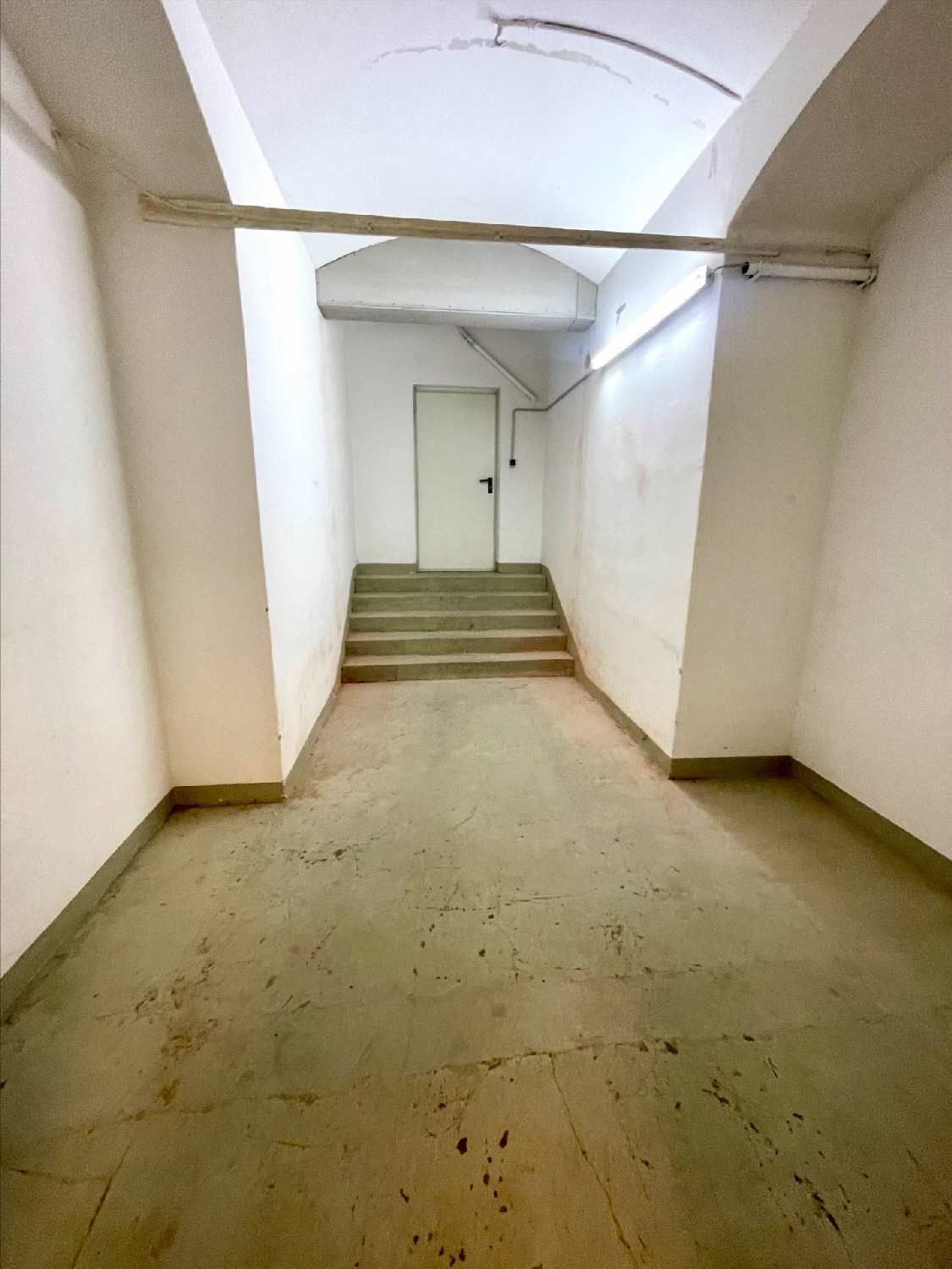 Lagerfläche Nähe Wollzeile zu mieten, kein direkter Straßenzugang KEIN PROBERAUM FÜR MUSIKER - Mehr