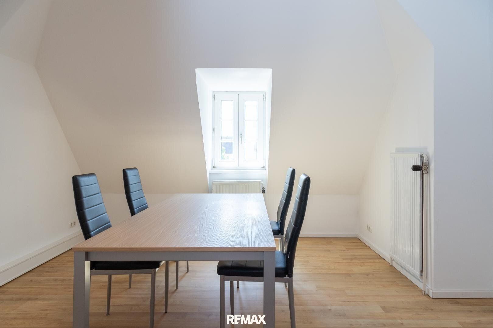 230 m² BÜRO- UND GESCHÄFTSRÄUME - ZENTRALE LAGE - AB SOFORT VERFÜGBAR! NÄHE BMW!!! - Mehr